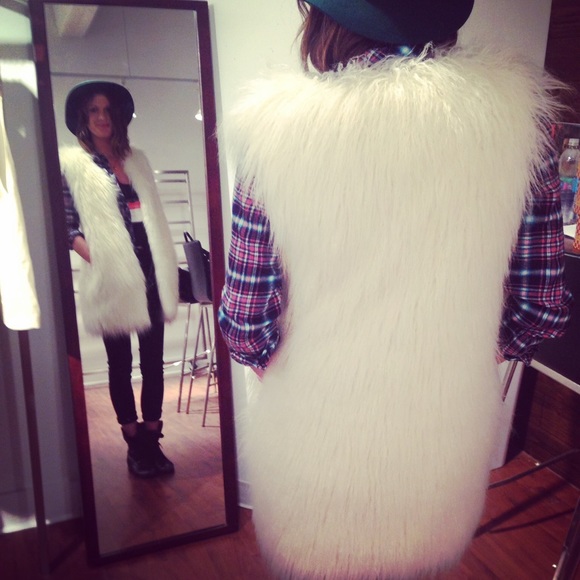 Friends call me TrendyJen🌈🦄| the endless dresser - Picture 6 of 16